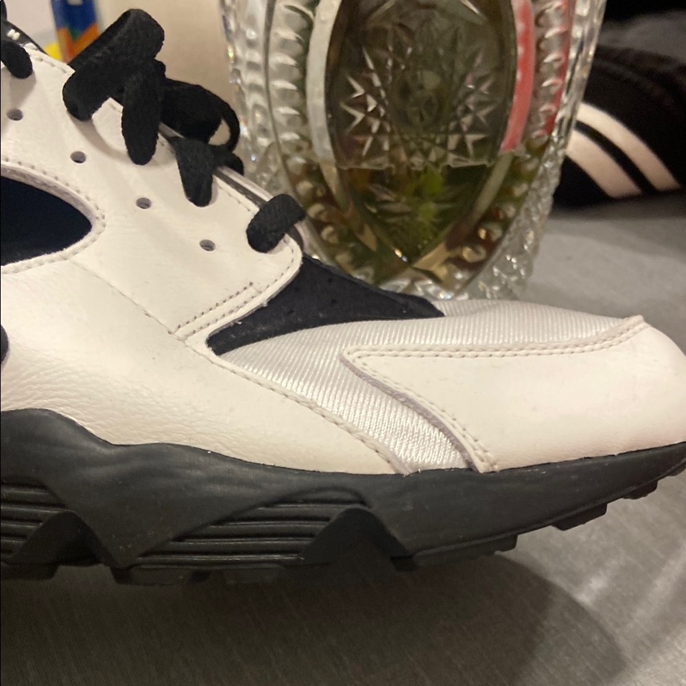 Nike Black and White Athletic Shoes